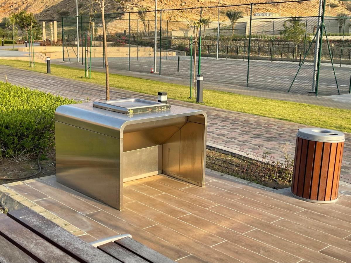 Stylish Apartment With A Jacuzzi 무스카트 외부 사진
